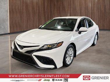 Camry SE + CUIR + CARPLAY