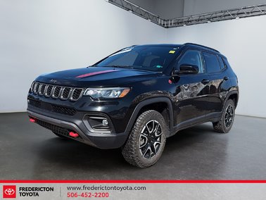 2024   Trailhawk