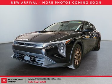 2025   LX