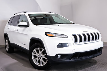 Cherokee NORTH + 4X4 + UCONNECT + BLUETOOTH