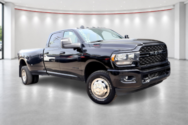 3500 BIG HORN + 4X4 + CREW CAB + DIESEL + ROUES JUMELES