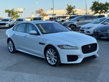 XF Checkered Flag AWD Toit Ouvrant