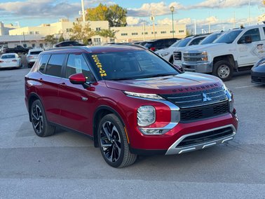 OUTLANDER PHEV SEL Cuir Toit Panoramique AWD Hybrid Branchable