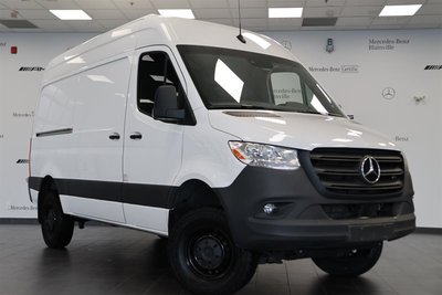 2022 Mercedes-Benz Sprinter 4x4 2500 Cargo 144