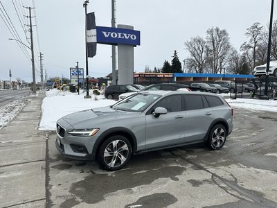 2024 Volvo V60 Cross Country Plus