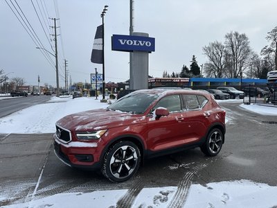 2021 Volvo XC40 Momentum