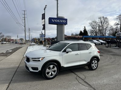 2021 Volvo XC40 Momentum