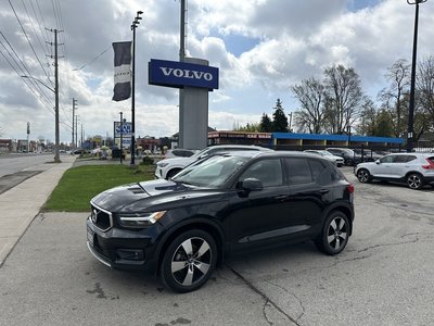 2021 Volvo XC40 Momentum