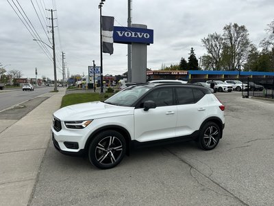 2021 Volvo XC40 R-Design