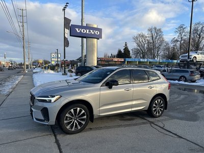 2024 Volvo XC60 Plus Dark Theme