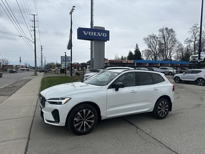 2025 Volvo XC60 Plus Dark Theme