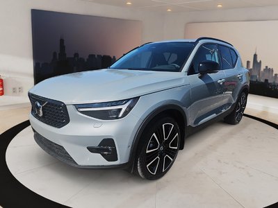 2024 Volvo XC40 ULTIMATE DARK THEME