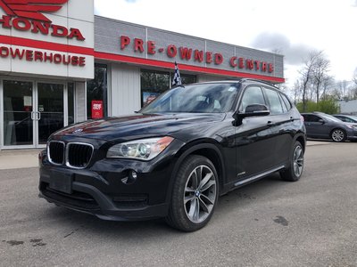 2015 BMW X1 Xdrive28i* Navi! Sunroof! Leather!