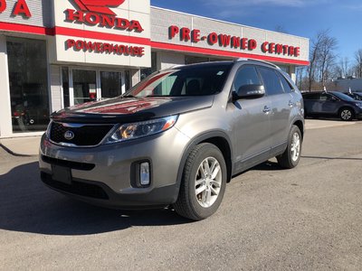 2015 Kia Sorento LX* AWD! Back UP CAM! Leather!
