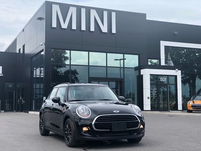 Pre Owned 2017 Mini Cooper Navigation Panoramic Sunroof Save 5000