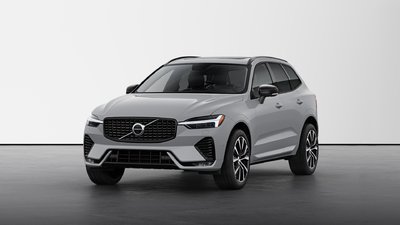 2025 Volvo XC60 B5 AWD Plus Dark Theme