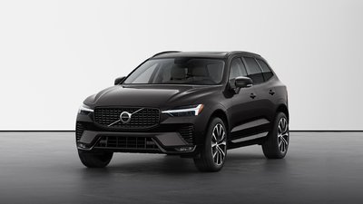 2025 Volvo XC60 B5 AWD Plus Dark Theme