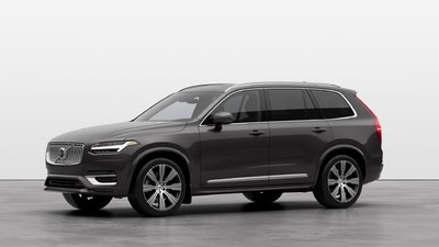 2025 Volvo XC90 B6 AWD Ultra Bright Theme 7-Seater