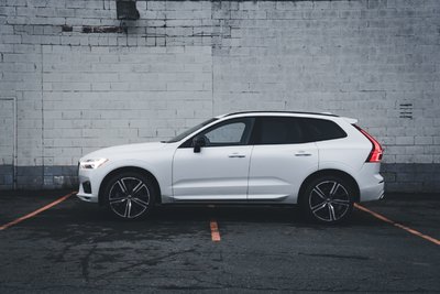 2021 Volvo XC60 T6 AWD R-Design