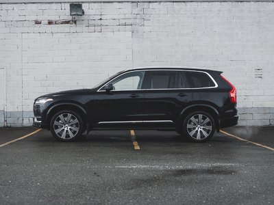 2025 Volvo XC90 B6 AWD Ultra Bright Theme 7-Seater