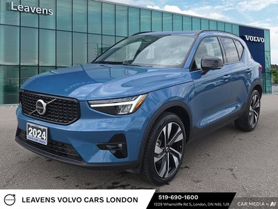 2024 Volvo XC40 PLUS DARK THEME
