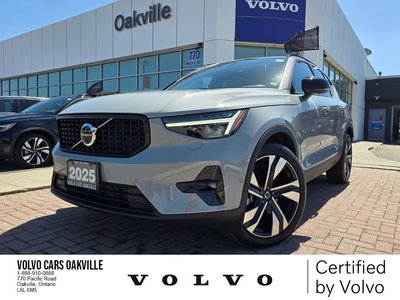 2025 Volvo XC40 PLUS DARK THEME