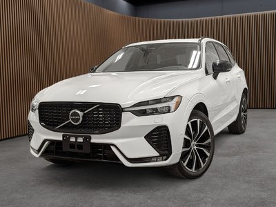 Volvo XC60 B5 AWD Plus Dark Theme 2024
