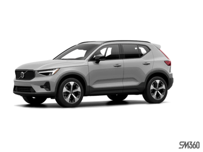 Volvo XC40 B5 AWD Plus Dark Theme 2025
