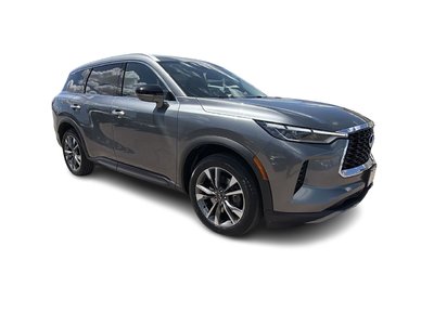 2022 Infiniti QX60 in Mississauga, Ontario