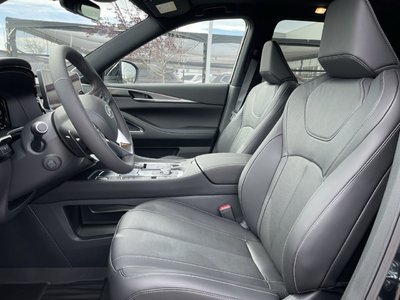 2025 Infiniti QX60 in Mississauga, Ontario