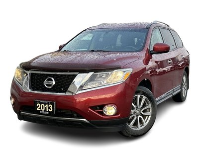 2013 Nissan Pathfinder in Mississauga, Ontario