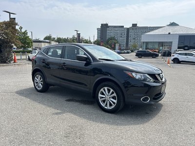 2017 Nissan Qashqai in Mississauga, Ontario