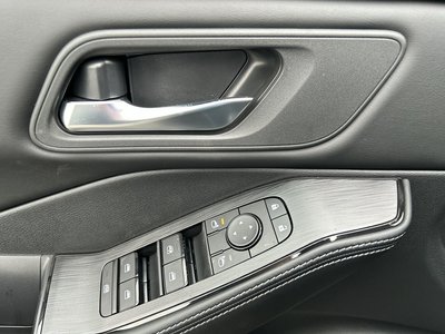 2026 NISSAN Rogue SV Premium — photo 7