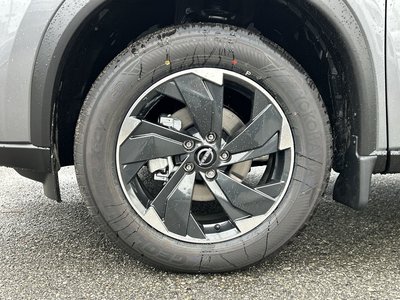 2026 NISSAN Rogue SV Premium — photo 4