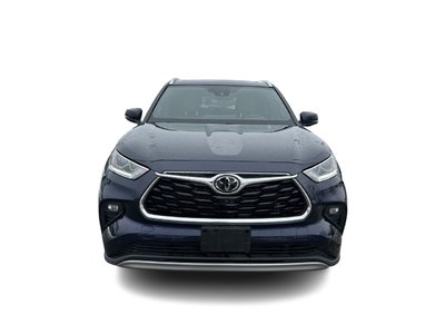 2022 Toyota Highlander in Mississauga, Ontario