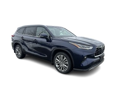 2022 Toyota Highlander in Mississauga, Ontario