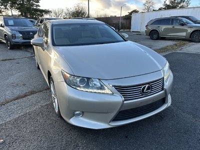 Lexus ES350  2013 à Mississauga, Ontario