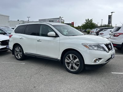 2016 Nissan Pathfinder in Mississauga, Ontario