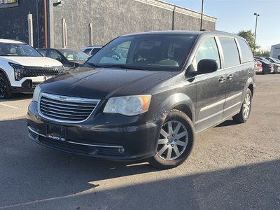 2013 Chrysler Town and Country in Mississauga, Ontario