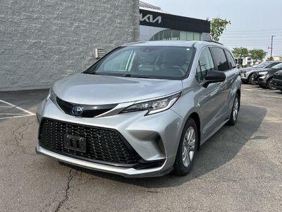 Toyota Sienna Hybrid  2021 à Mississauga, Ontario
