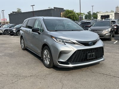 Toyota Sienna Hybrid  2021 à Mississauga, Ontario