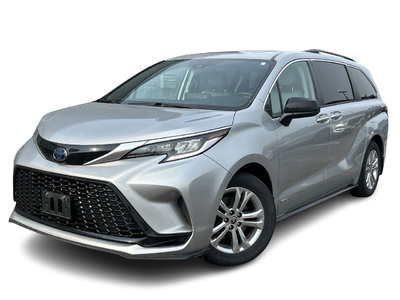 2021 Toyota Sienna Hybrid in Mississauga, Ontario