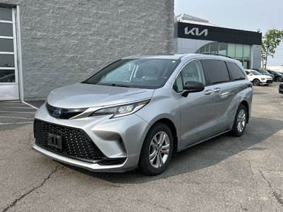 Toyota Sienna Hybrid  2021 à Mississauga, Ontario