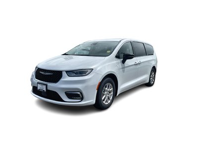 2024 Chrysler Pacifica in Vancouver, British Columbia