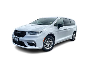 2024 Chrysler Pacifica in Vancouver, British Columbia