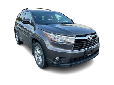 2016 Toyota Highlander hybrid in Vancouver, British Columbia