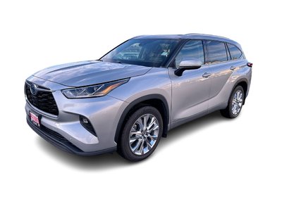 2023 Toyota Highlander Hybrid in Langley, British Columbia