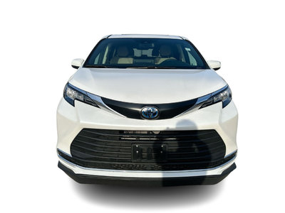 2023 Toyota Sienna Hybrid in North Vancouver, British Columbia