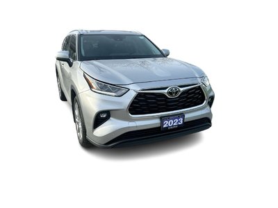 2023 Toyota Highlander in Scarborough, Ontario