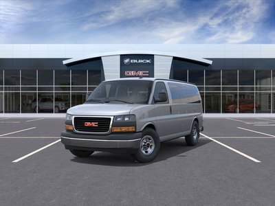 GMC Savana Passenger 2500 LT 135 2025